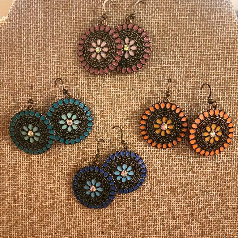 Boho (4 Pack) Inspired Round Flower Design Earrings